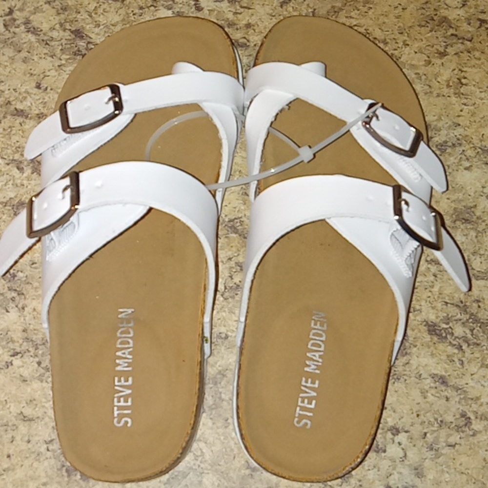 Steve Madden Girls Flip Flops. Size 11